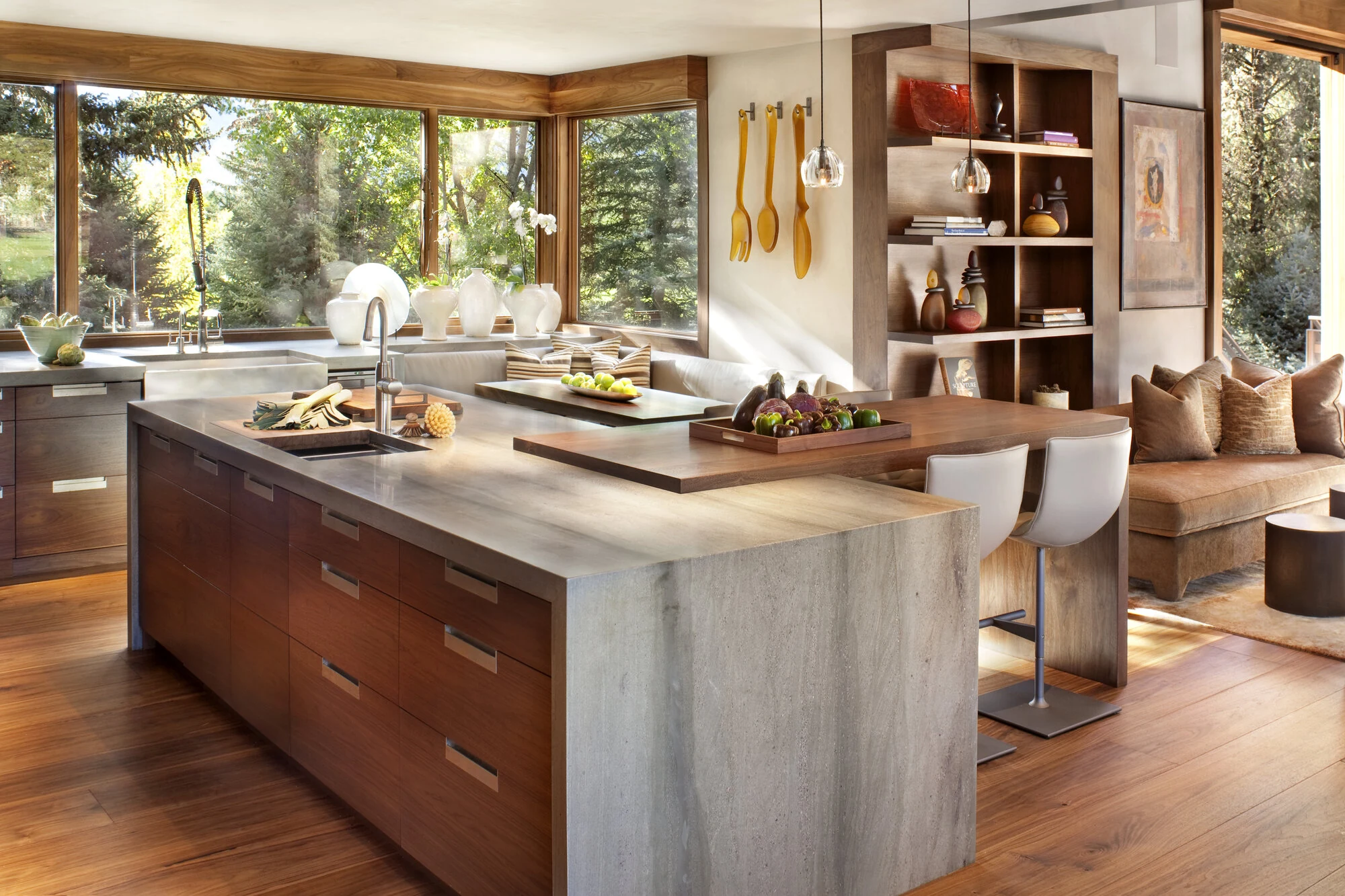 Natural Instincts exterior with Gore Range views