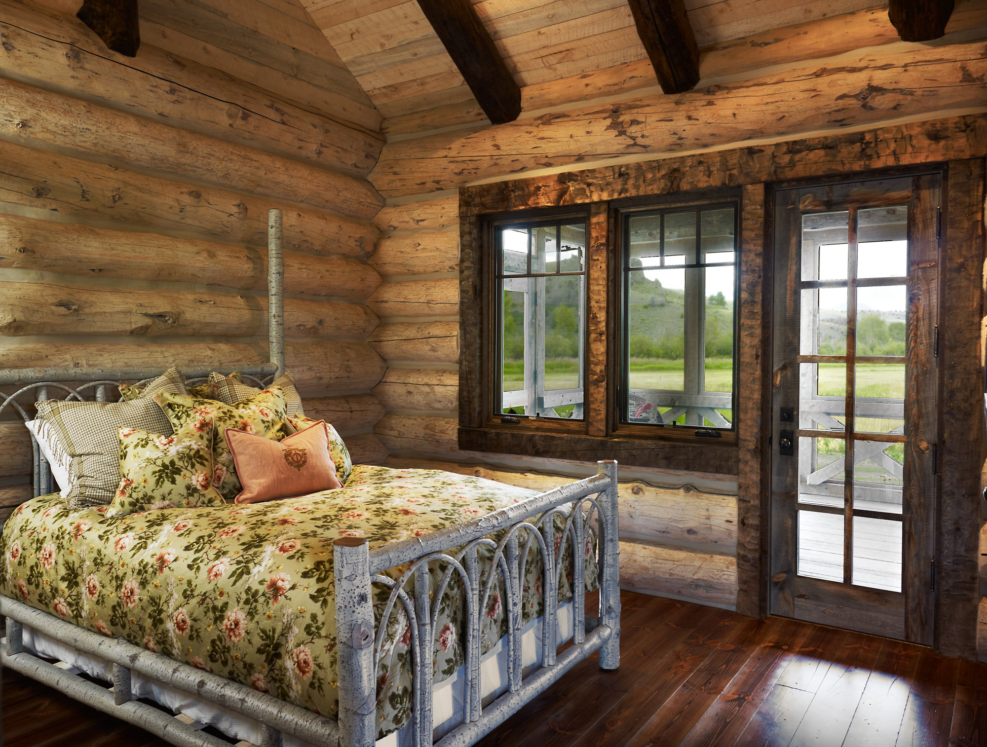 a view of a smaller rustic bedroom in dexter meadows